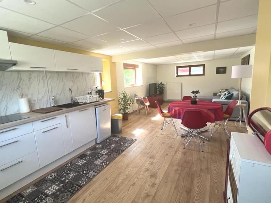 Au Petit Bonheur Apartment Horbourg Екстериор снимка